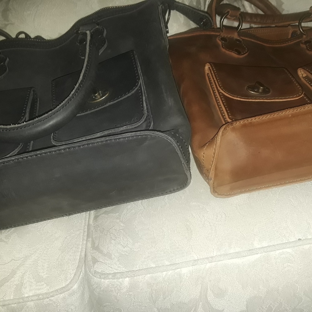 LEATHER HANDBAGS